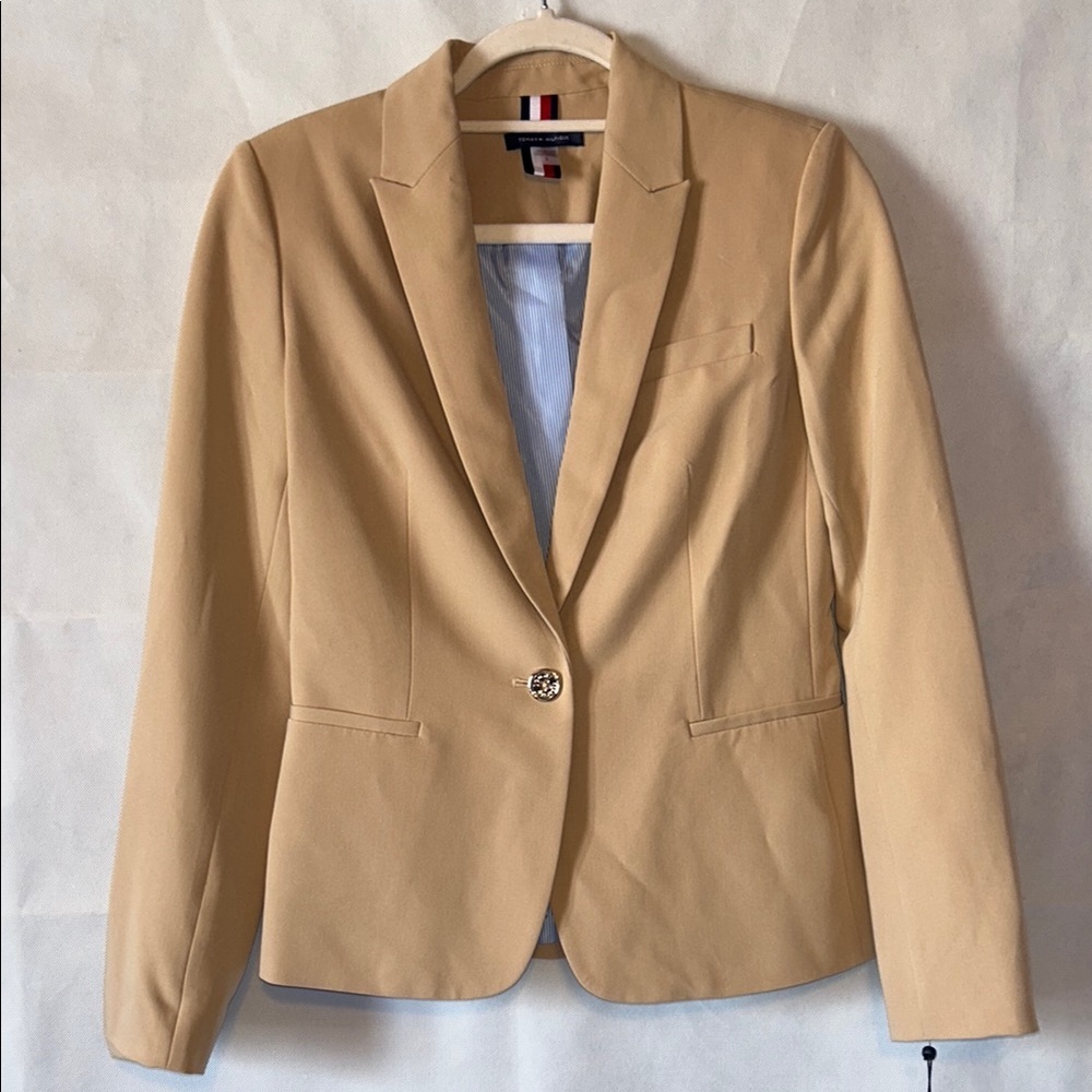 woman’s Tommy Hilfiger size 2 Tan Blazer tailored Suit Jacket NWT